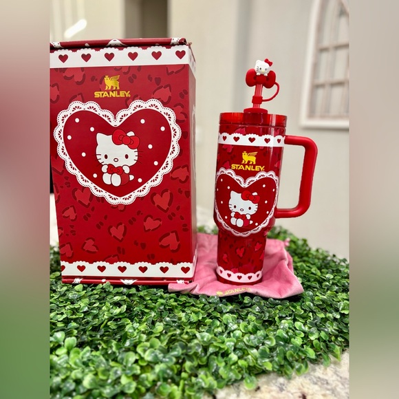 Customized Hello kitty stanley 40 oz - Picture 5 of 5